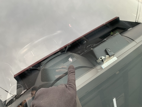 ウインドリペアはフロントガラスの目立つ傷を補修できます！