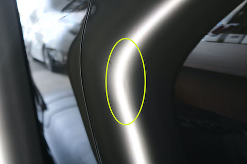 特殊色の車のヘコミ修理なら、塗装しないデントリペアで解決！