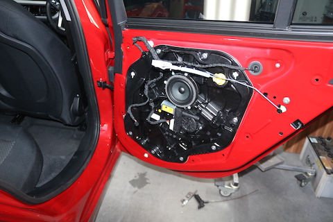 仙台からTwitterで紹介！大阪のヘコミ修理ならデントスマイル