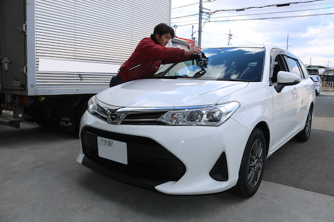 フロントガラス交換よりも修理でひび割れ直すのが一番！