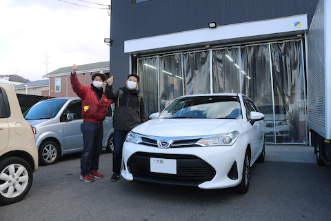 フロントガラス交換よりも修理でひび割れ直すのが一番！