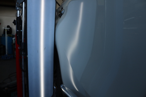 ハリアーのヘコミ修理は塗装しなくても綺麗に解決！