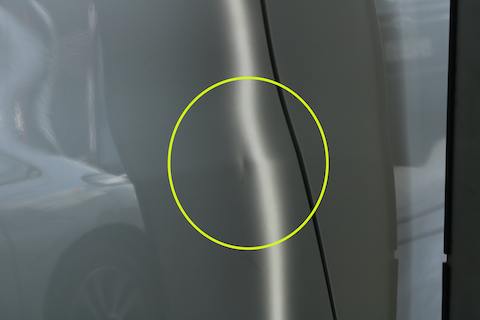 気になる小さいヘコミを綺麗に直せるデントリペア！