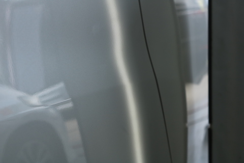 気になる小さいヘコミを綺麗に直せるデントリペア！