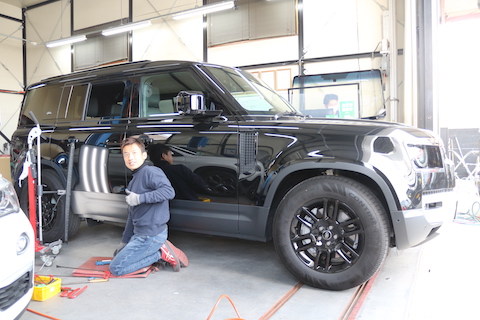 新車のヘコミを15分〜で綺麗に直す珍しい技術！