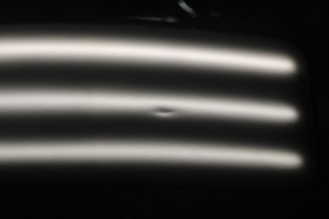 ルーフとボンネットの複数あるヘコミを塗装しないデントリペア！