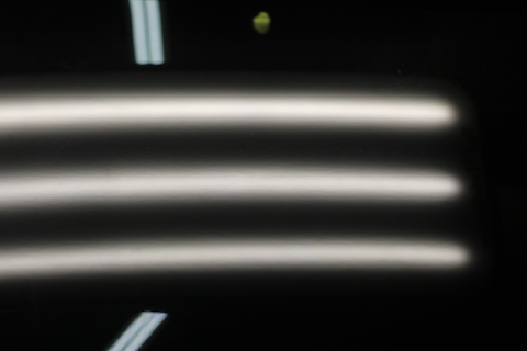 ルーフとボンネットの複数あるヘコミを塗装しないデントリペア！