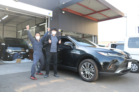 ルーフとボンネットの複数あるヘコミを塗装しないデントリペア！