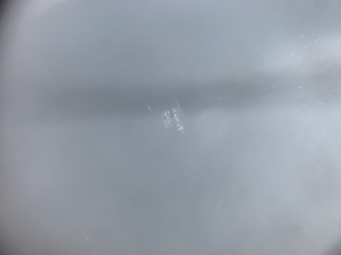 フロントガラス表面のかけ・点の傷を修理
