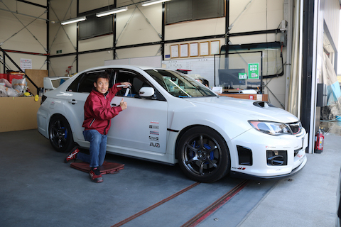 悔しいドアパンチ被害を最小限の負担で即時修理