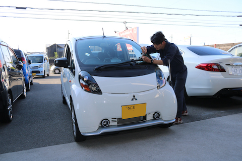 GW中のフロントガラスにひび割れ修理を当日受付！