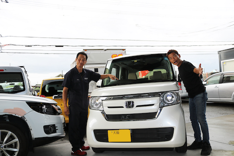 フロントガラス下側のひび割れも修理します！