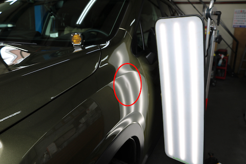 へこみ修理のデントリペア、2箇所目は半額とリーズナブル！