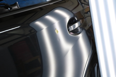 WRXドアパンチのへこみを即時施工で直します！