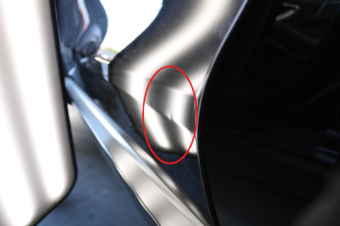 修理を断られたプレスラインのへこみをデントリペアで修理！