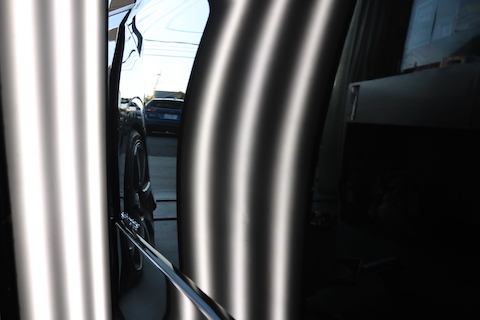 台風で被害続出のドアパンチのへこみを即時修理！