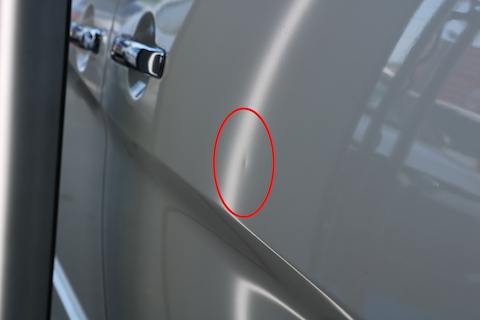 愛車のへこみを瞬時に解決！修理跡が残らないデントリペア！