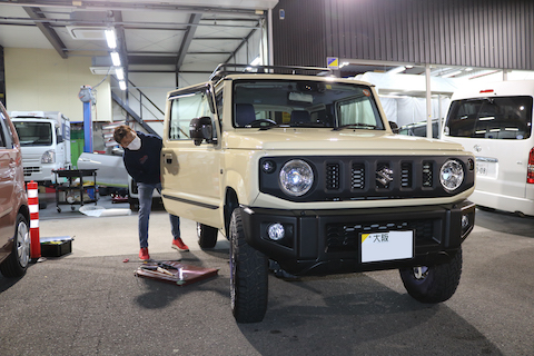 ジムニーのへこみ、修理跡残さない修理で査定に影響なし！