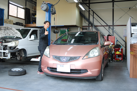 フロントガラスの端ギリギリのひび割れを修理！