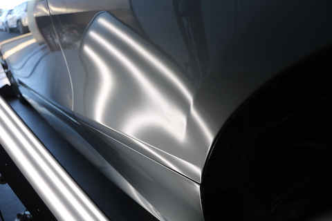 ベンツ Sクラスのヘコミ修理も即日施工が可能！