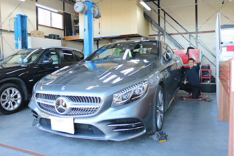 ベンツ Sクラスのヘコミ修理も即日施工が可能！