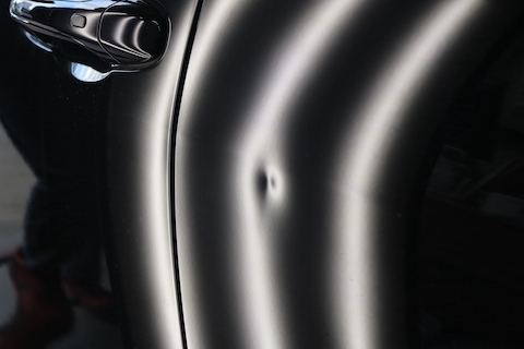 ドアのへこみ修理はデントリペアで直すのが１番！