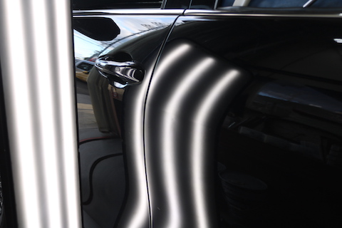 ドアのへこみ修理はデントリペアで直すのが１番！