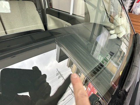 ウインドリペア自社施工で当日予約から施工します！