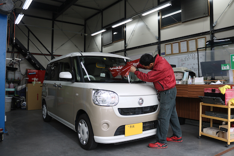 ウインドリペア自社施工で当日予約から施工します！