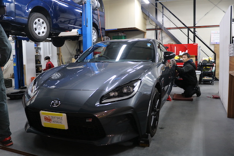 86リアフェンダーのへこみをデントリペアで即時解決！