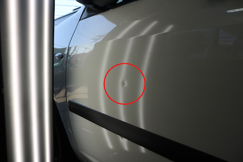 車のへこみ修理が気軽に直せる！最短15分、8,000円〜