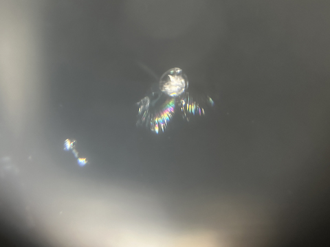 小さな傷でも傷が大きくなります！500円玉までなら修理可能！