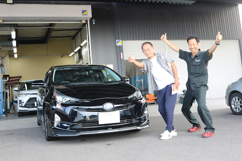 プリウス ドアに当て逃げのへこみ、即時修理可能！