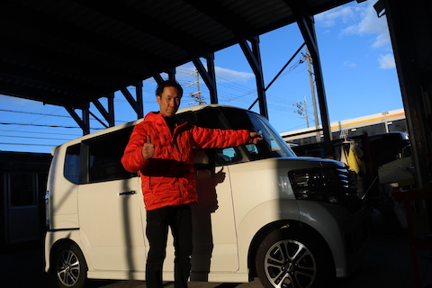 大きなひび割れ、ウインドリペア当日施工お任せください！