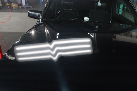 旧車のベンツの複数あったへこみをデントリペア修理