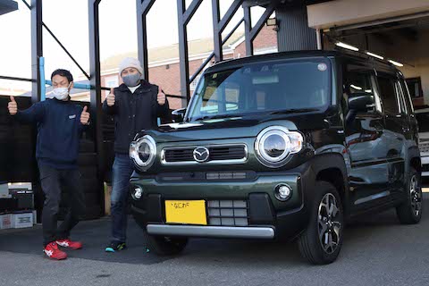 冬は飛び石でフロントガラス割れ続出！即日修理対応します