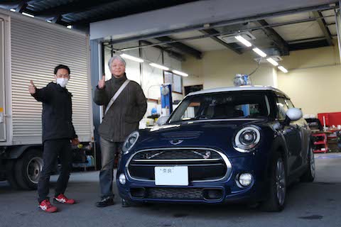 青色のコートテクトガラスもひび割れ修理可能！