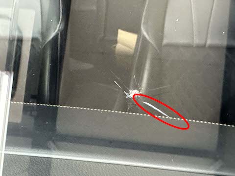 フロントガラスのウインドリペア不十分な傷を修理！