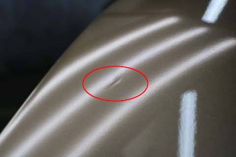 へこみ修理跡が気になる！デントリペアで修正可能