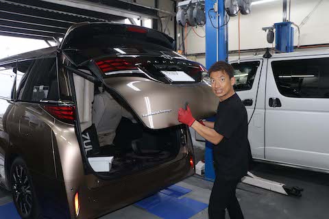 へこみ修理跡が気になる！デントリペアで修正可能