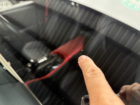 フロントガラスのひび割れ、いろんな傷に対応！