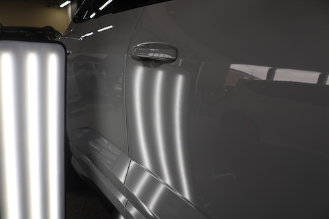 RSQ3のアウディへこみを塗装しないデントリペア修理