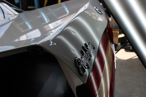 大切な愛車の凹みもデントリペアで塗装せずに美しく修復！