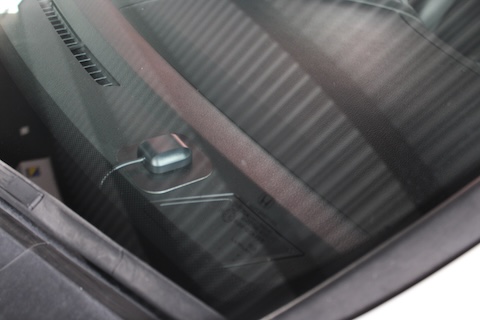 滋賀県からご来店、フロントガラスふちの傷も即日修理対応！