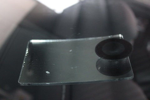 VOLVOのフロントガラスひび割れをウインドリペアで修理！