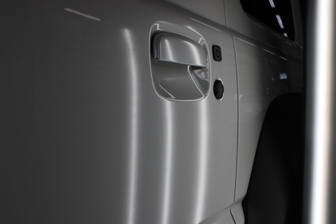 誰かにへこまされたジムニーの悔しい凹みを塗装せず綺麗に修復！