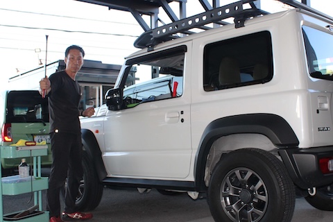 誰かにへこまされたジムニーの悔しい凹みを塗装せず綺麗に修復！