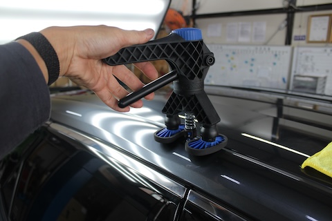 レクサスLBXのルーフサイド凹みをプーリングで修復！