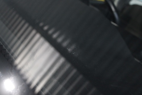 断られるフロントガラスひび割れ傷をウインドリペア修理！