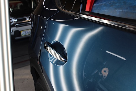 CX-5の複数へこみ修理、デントリペアでお得にスッキリ解決！